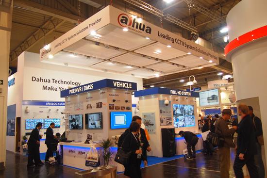 Dahua Technology – thương hiệu sản xuất và cung cấp các các giải pháp và thiết bị giám sát an ninh hàng đầu tại thế giới, có trụ sở tại Hàng Châu – Trung Quốc, vừa cung cấp giải pháp đã được cấp bằng sáng chế HDCVI để đảm bảo an toàn cho Đại siêu thị Lulu tại Muscat, Oman.